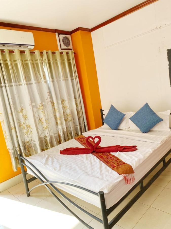 Ali Local Home Виентиане Екстериор снимка
