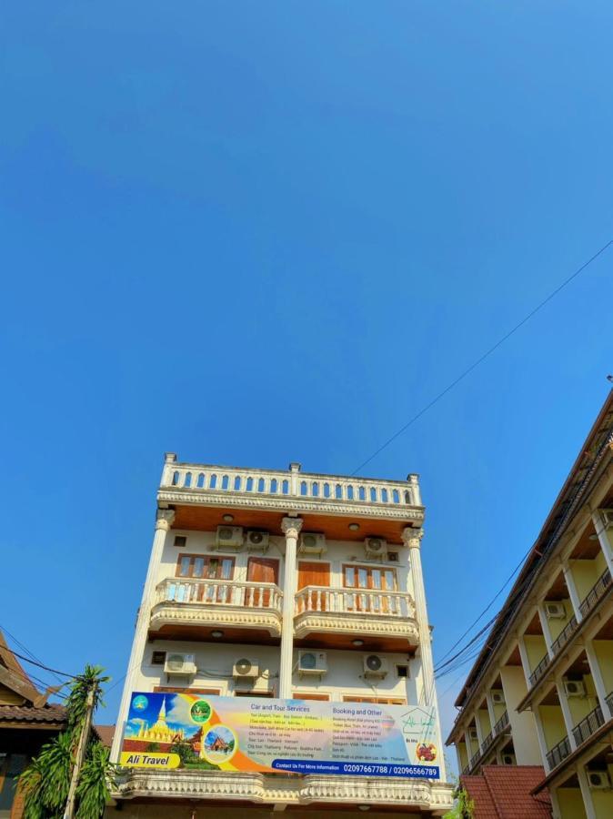 Ali Local Home Виентиане Екстериор снимка
